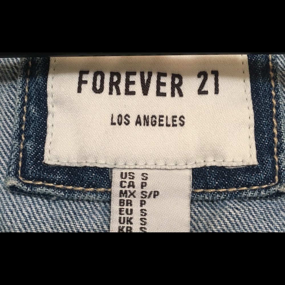 FOREVER 21 Jean jacket - Picture 2 of 2